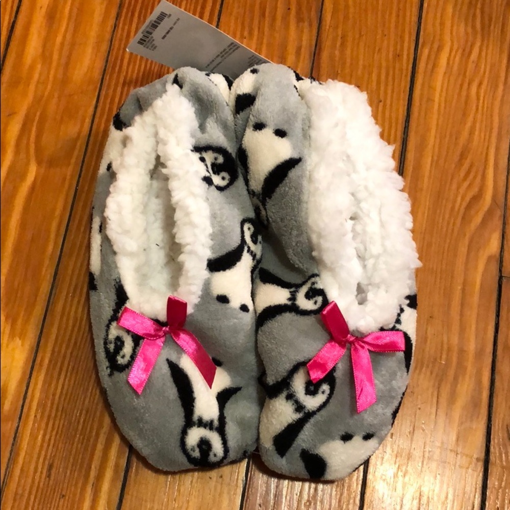 NWT Penguin Slipper Socks